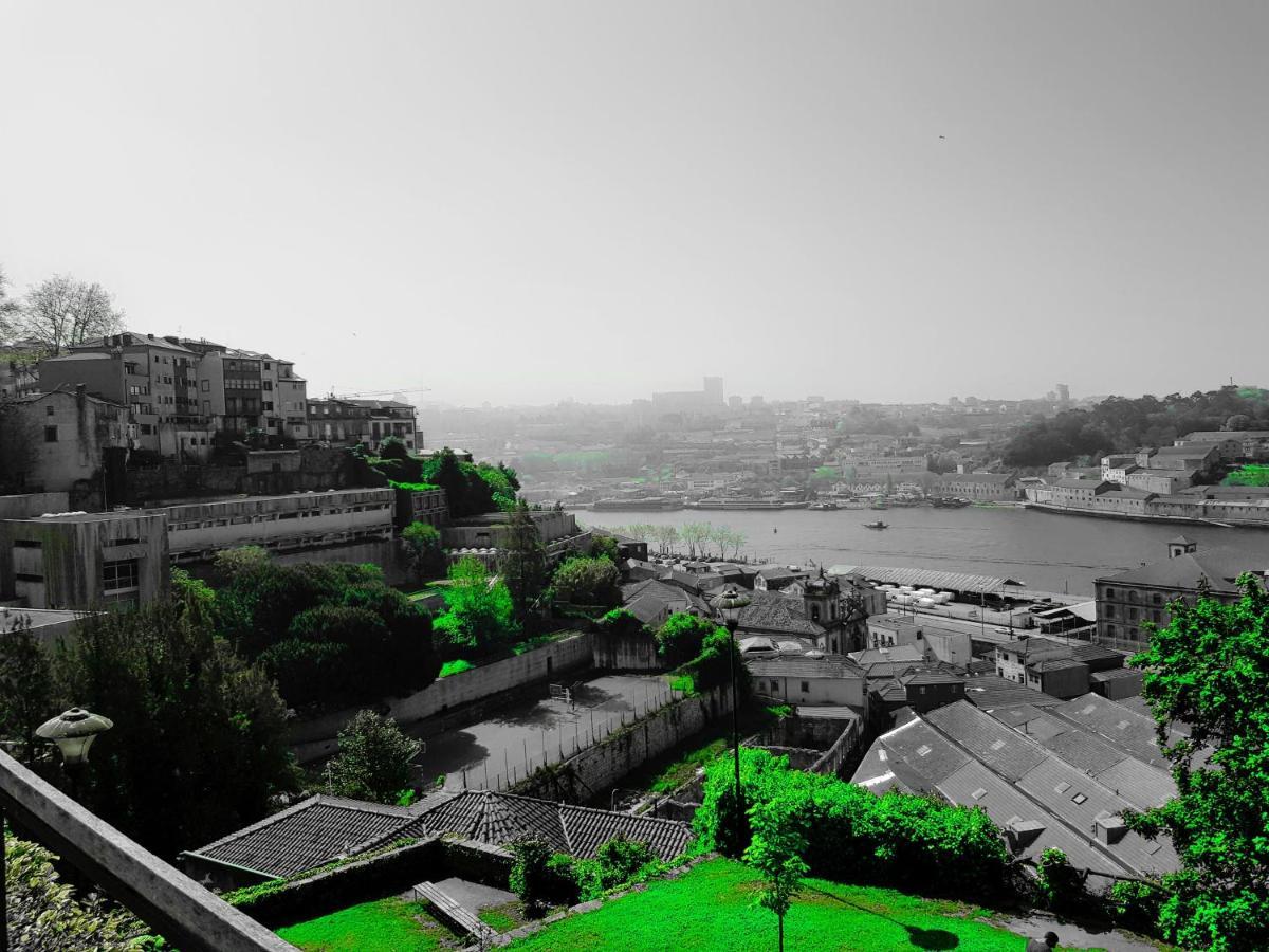 A Ilha Do Lindo Vale * Oporto